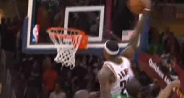 LeBron Dunk