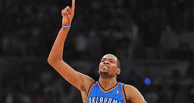 Kevin Durant un doigt, un an
