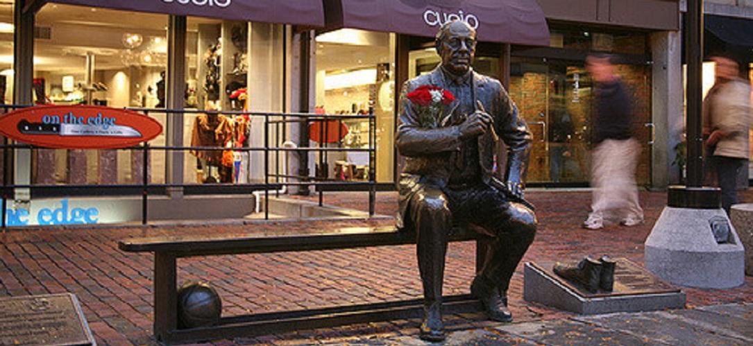 Coach - Red Auerbach