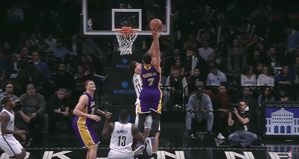 Larry Nance dunks
