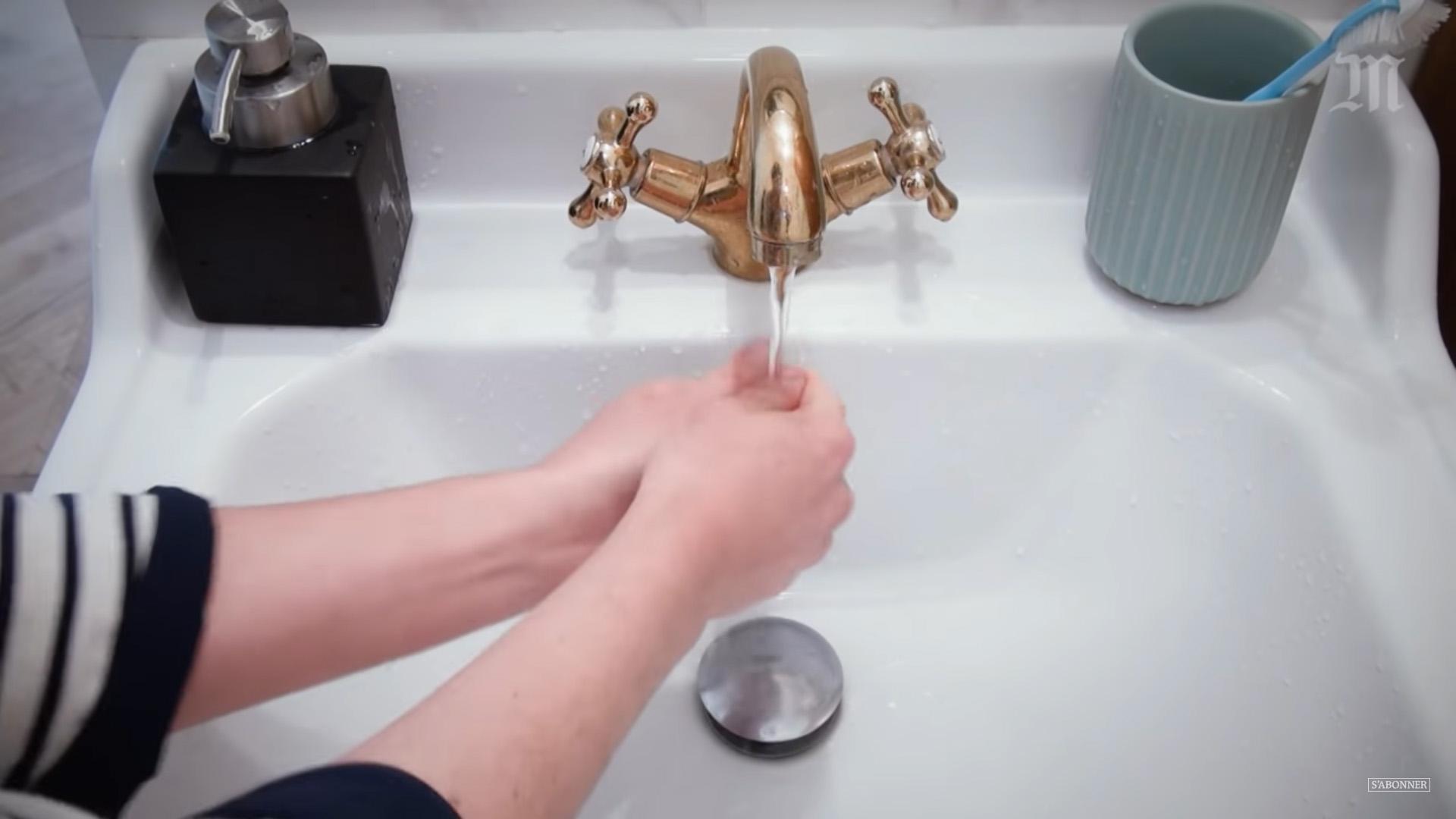 COVID 19 laver mains