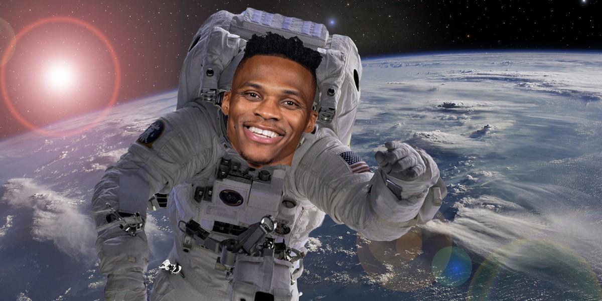 Russell Westbrook astronaute