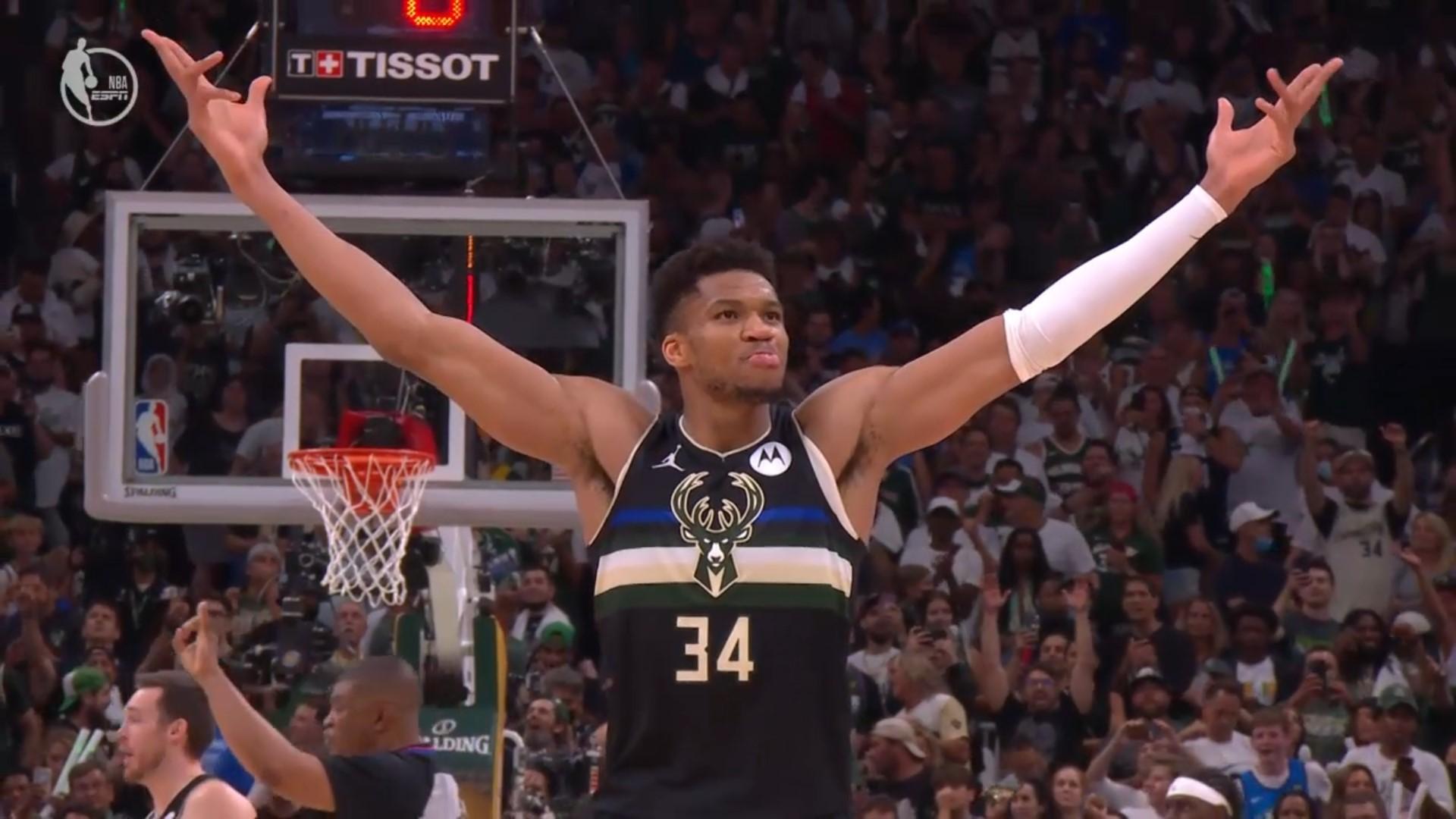 Giannis Antetokounmpo 21 juillet 2021 2