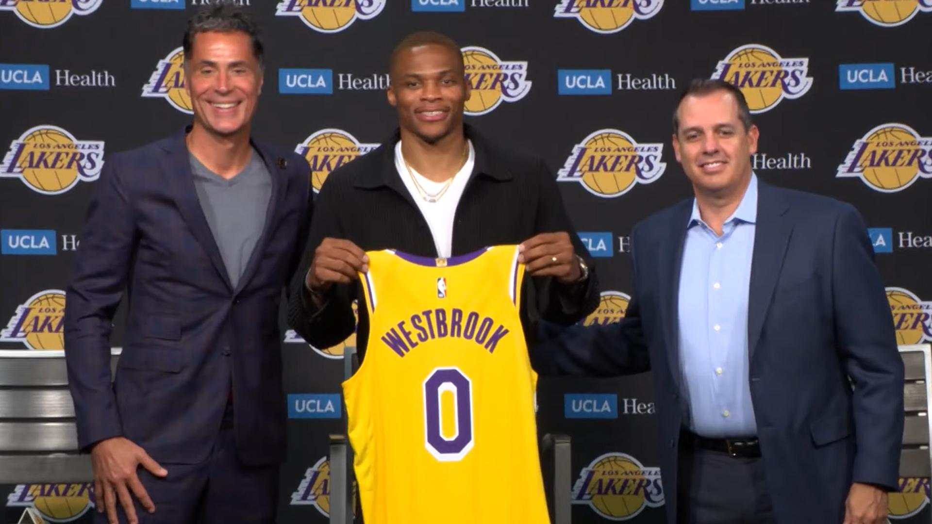 Russell Westbrook Rob Pelinka Frank Vogel Lakers 11 août 2021