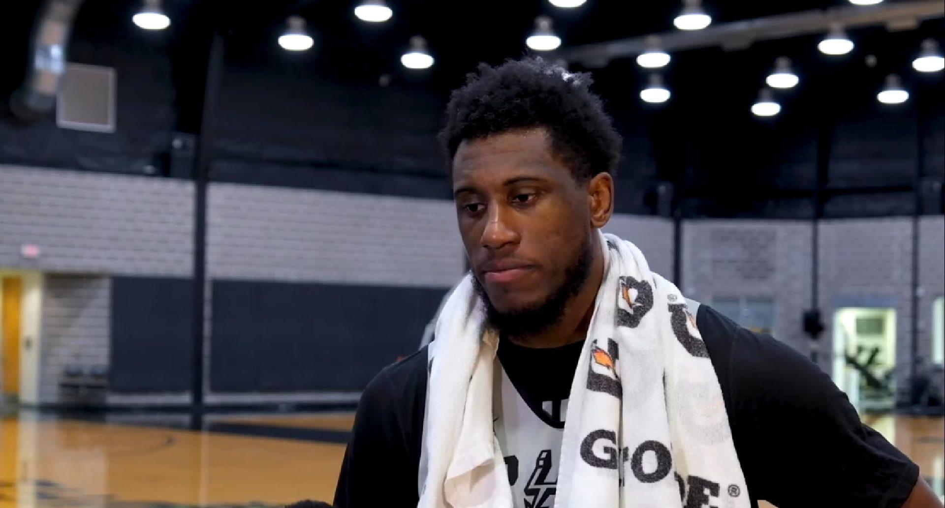 Thaddeus Young Spurs 5 décembre 2021