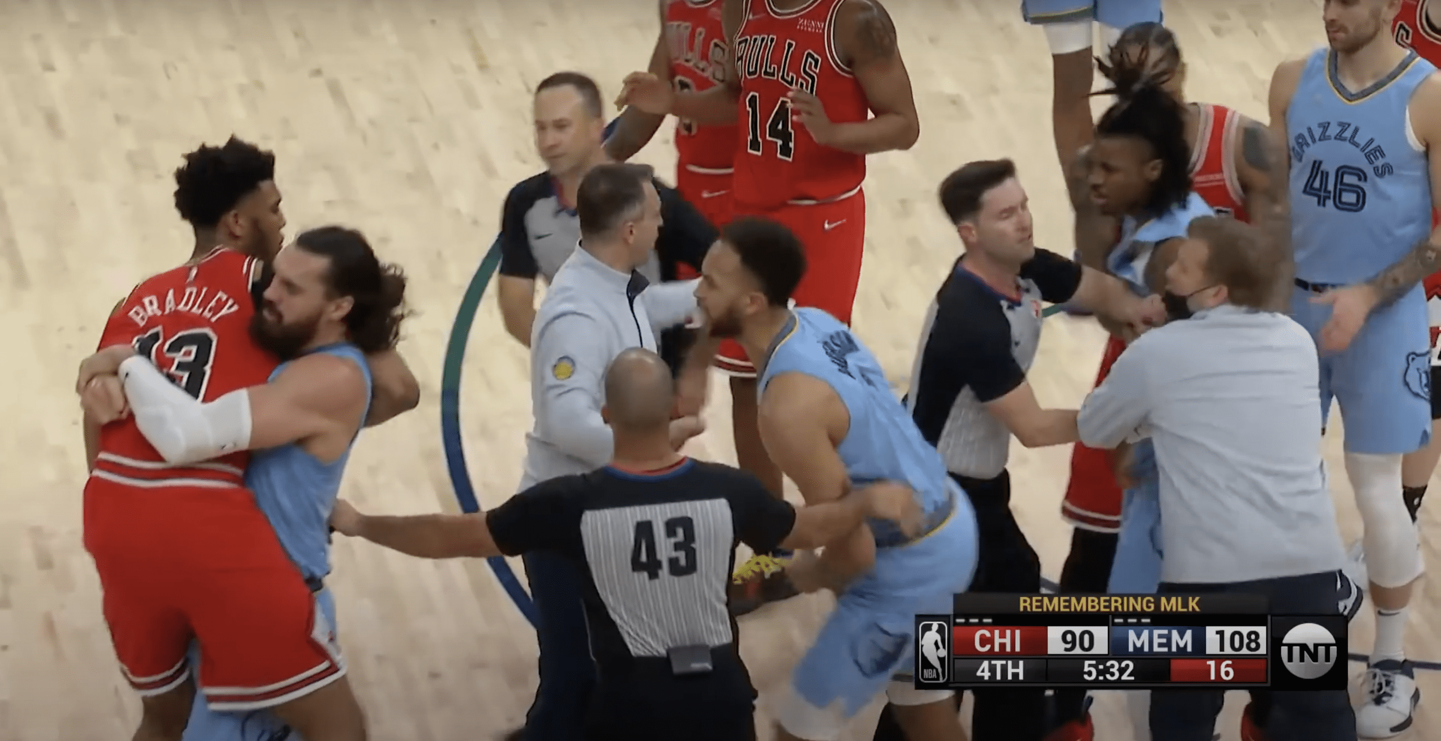 Steven Adams VS Tony Bradley