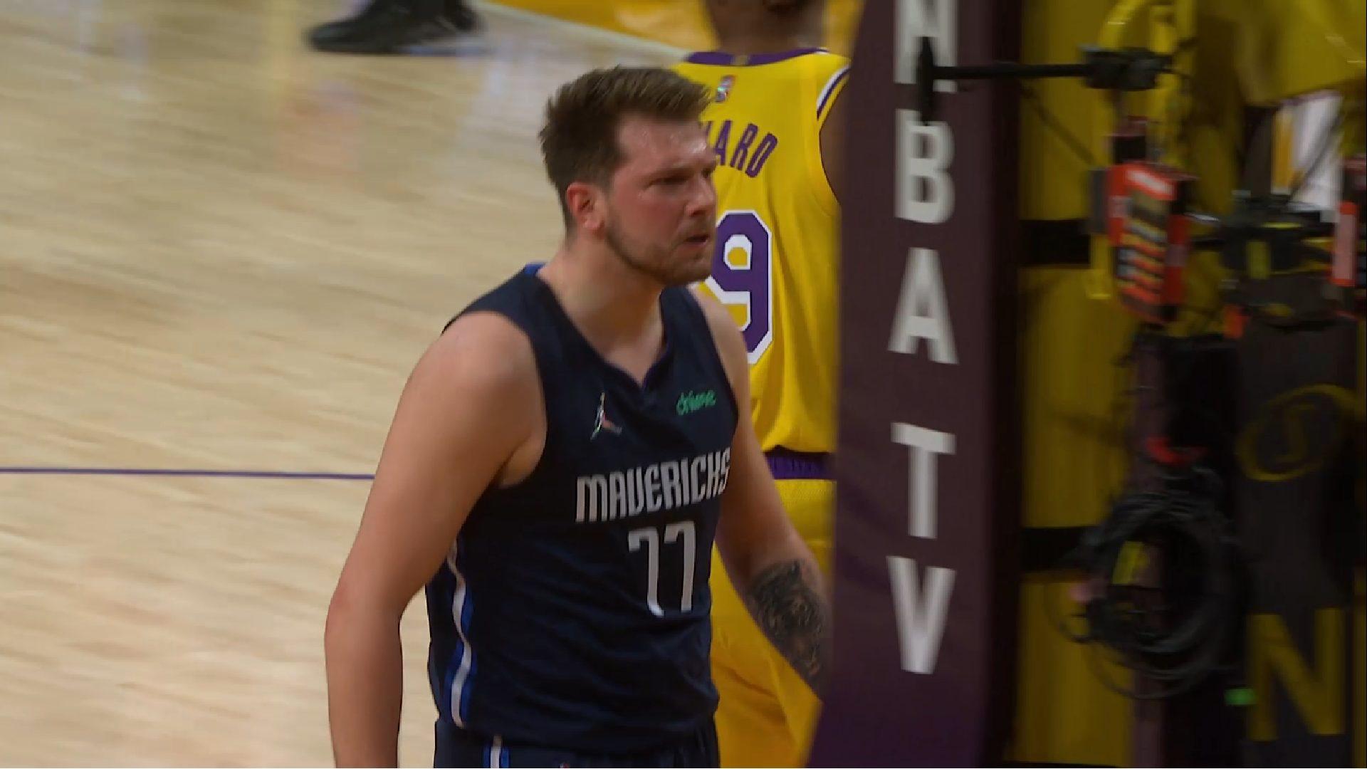 Luka Doncic Mavs 2 mars 2022 pari