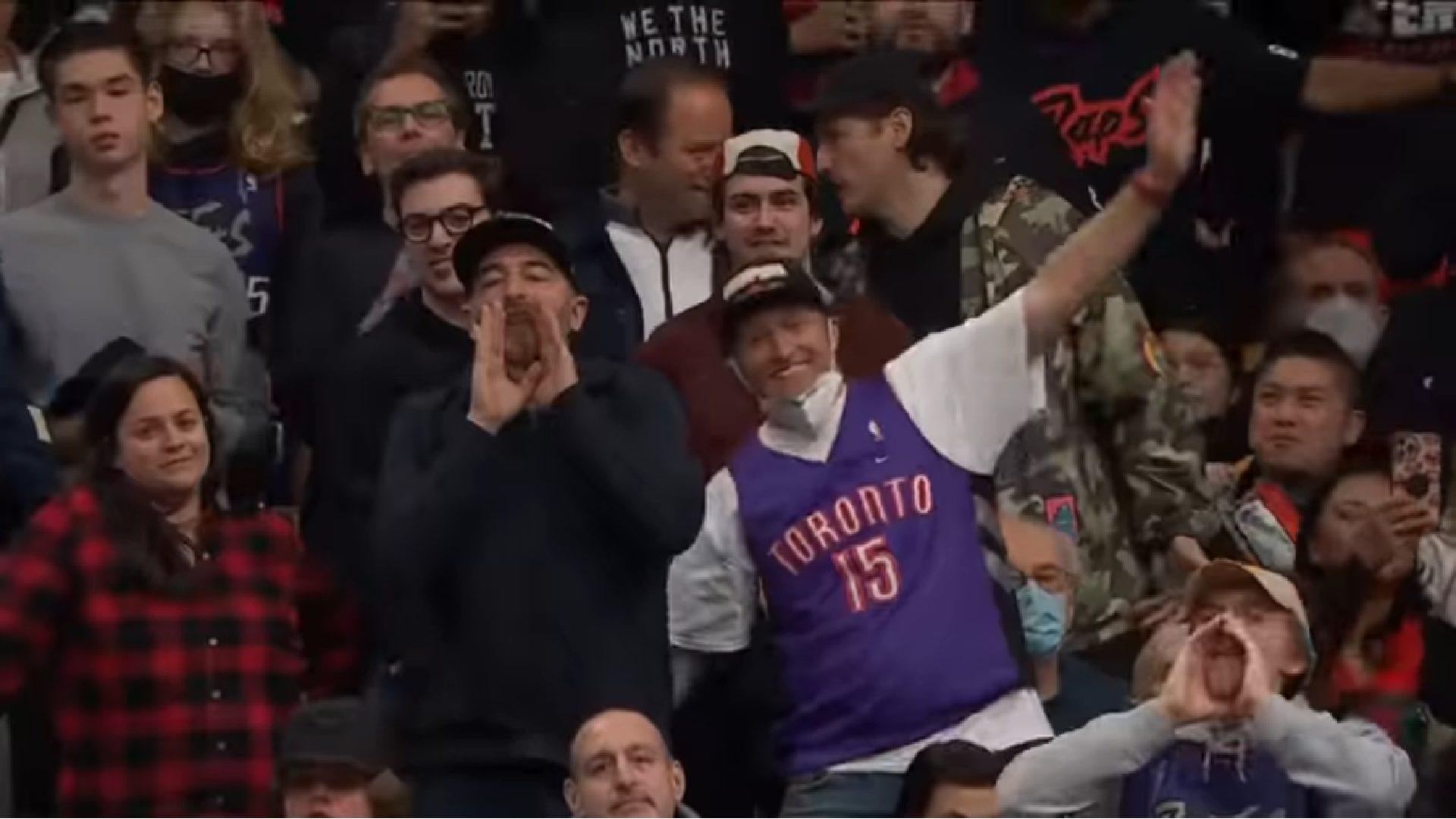 Fans Raptors Joel Embiid 7 mai 2022
