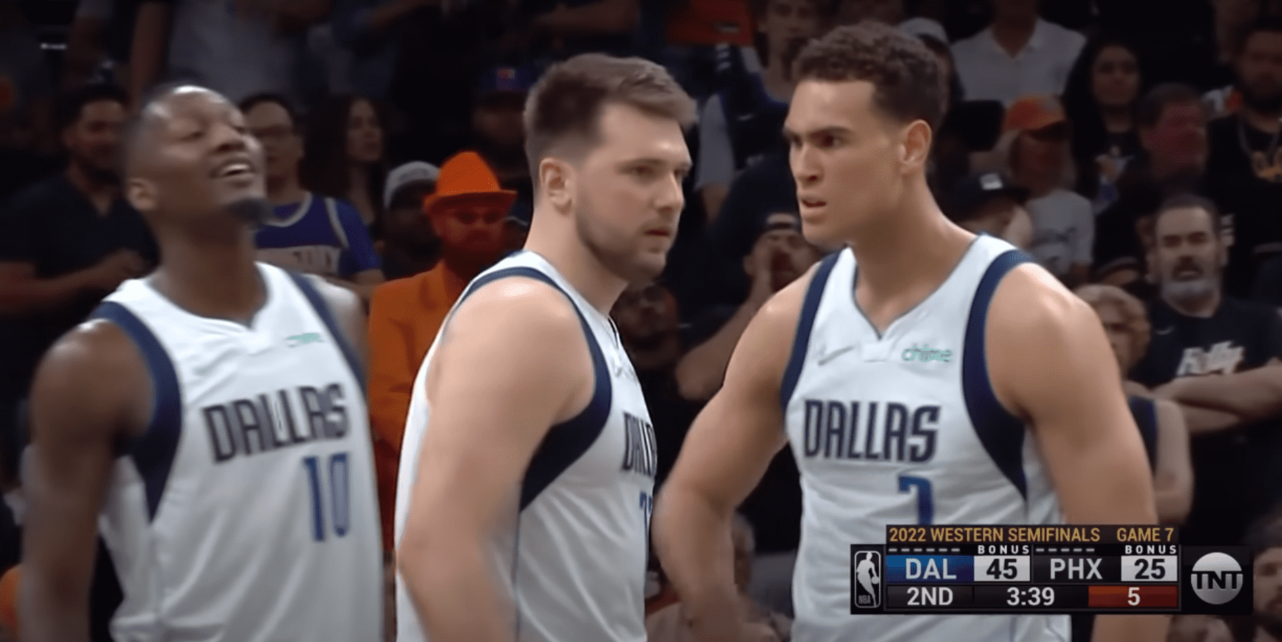 Mavs Luka Doncic Dwight Powell Dorian Finney-Smith