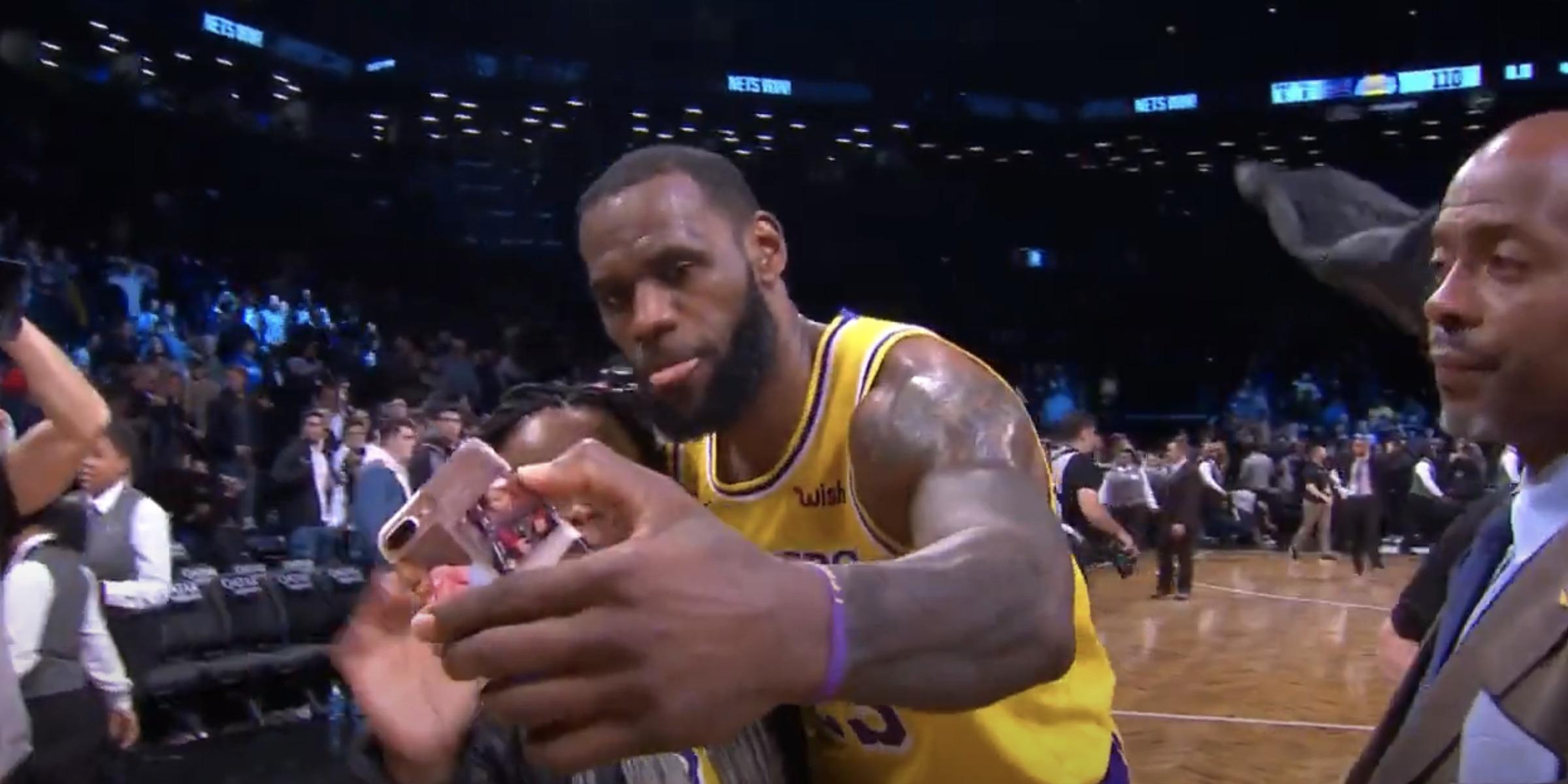 LeBron James selfie NBA