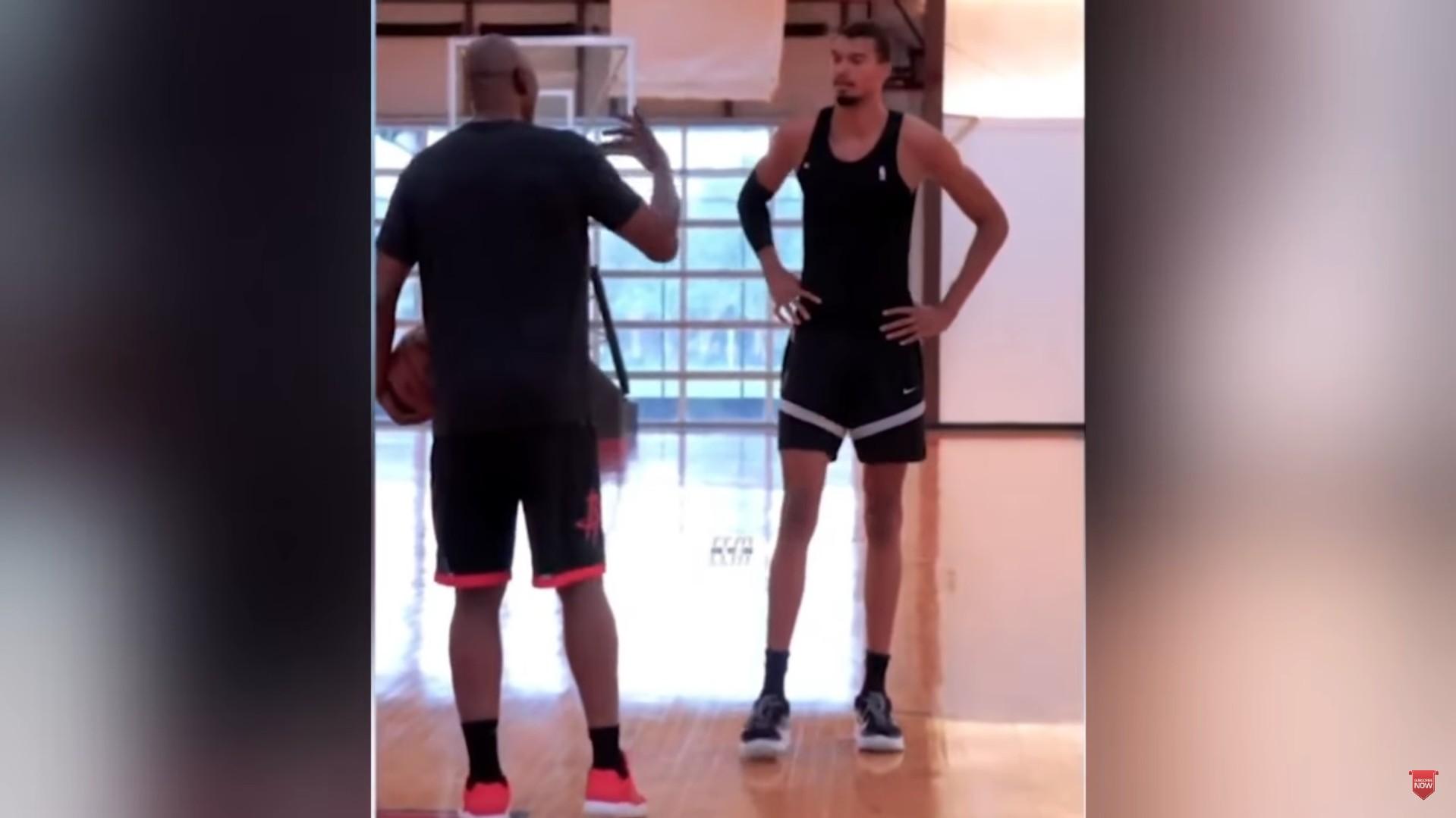 victor wembanyama hakeem olajuwon