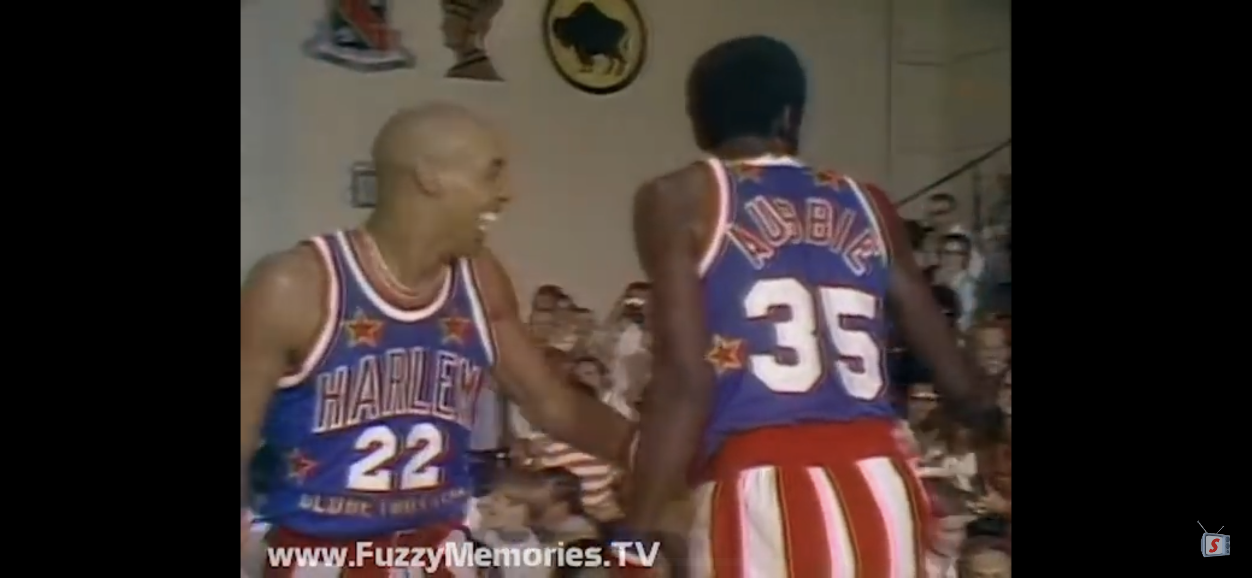 Fred Curly Neal - "The Harlem Globetrotters in Sierra Vista" (1978)