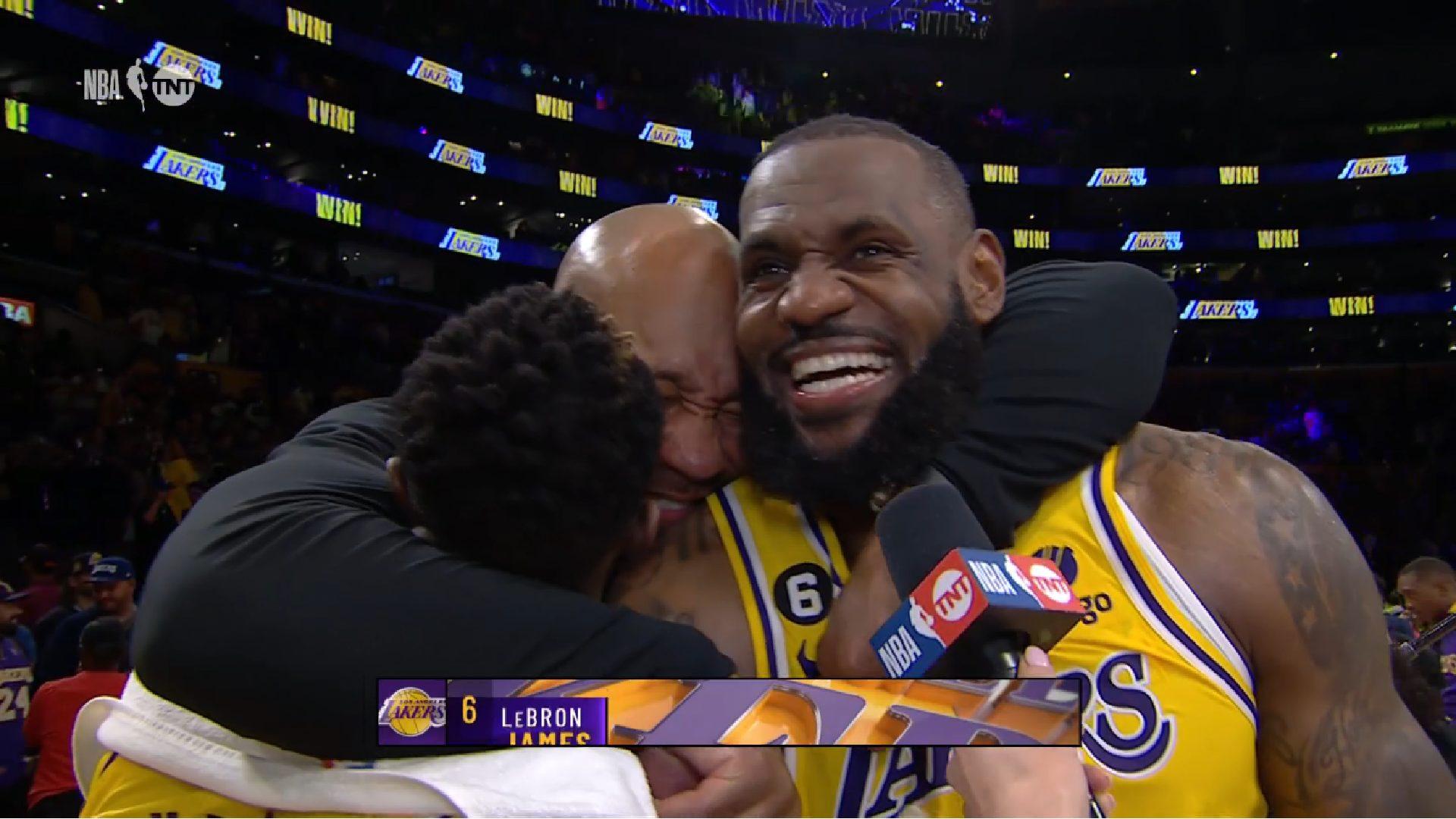 Lakers LeBron James Darvin Ham 12 avril 2023