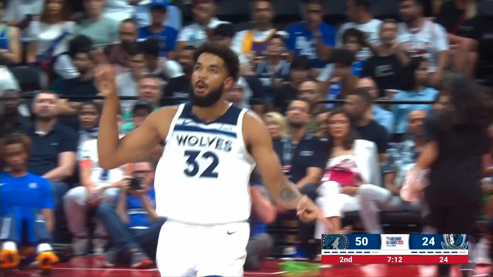 Karl-Anthony Towns Wolves