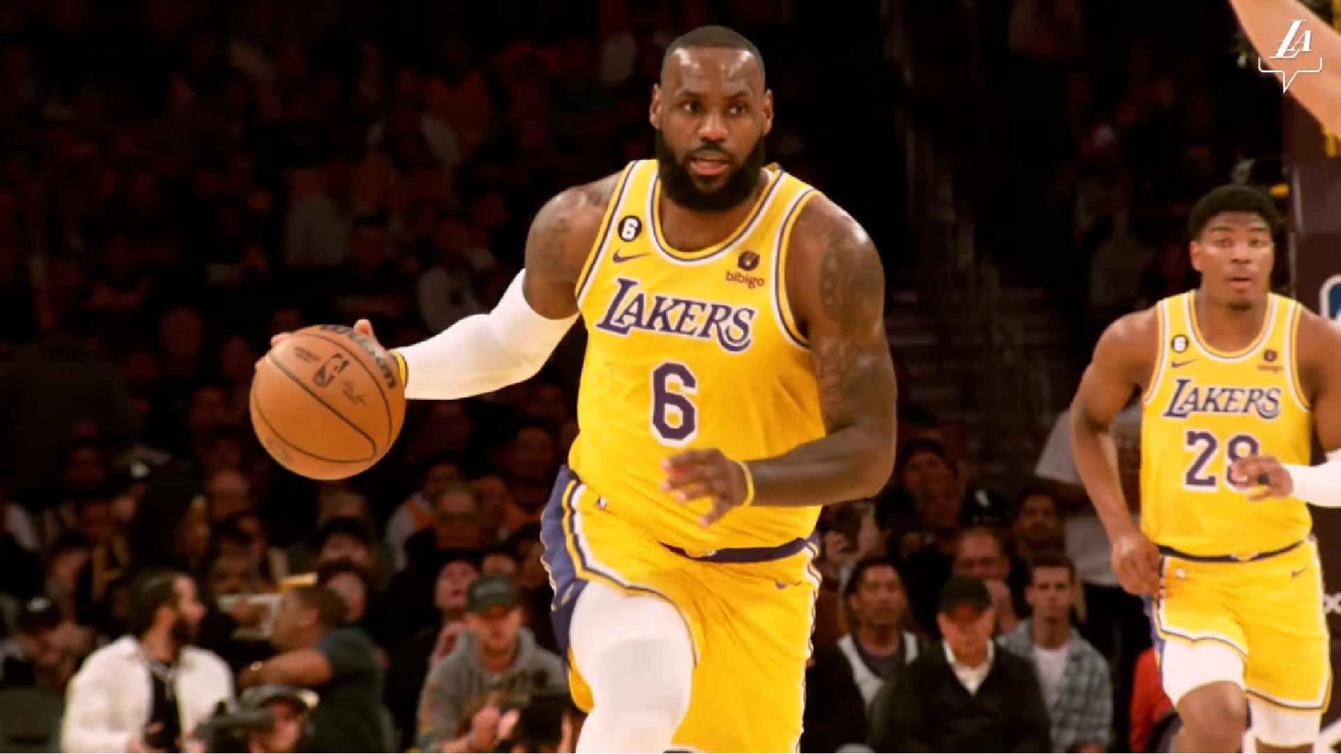 LeBron James Los Angeles Lakers 17 novembre 2023
