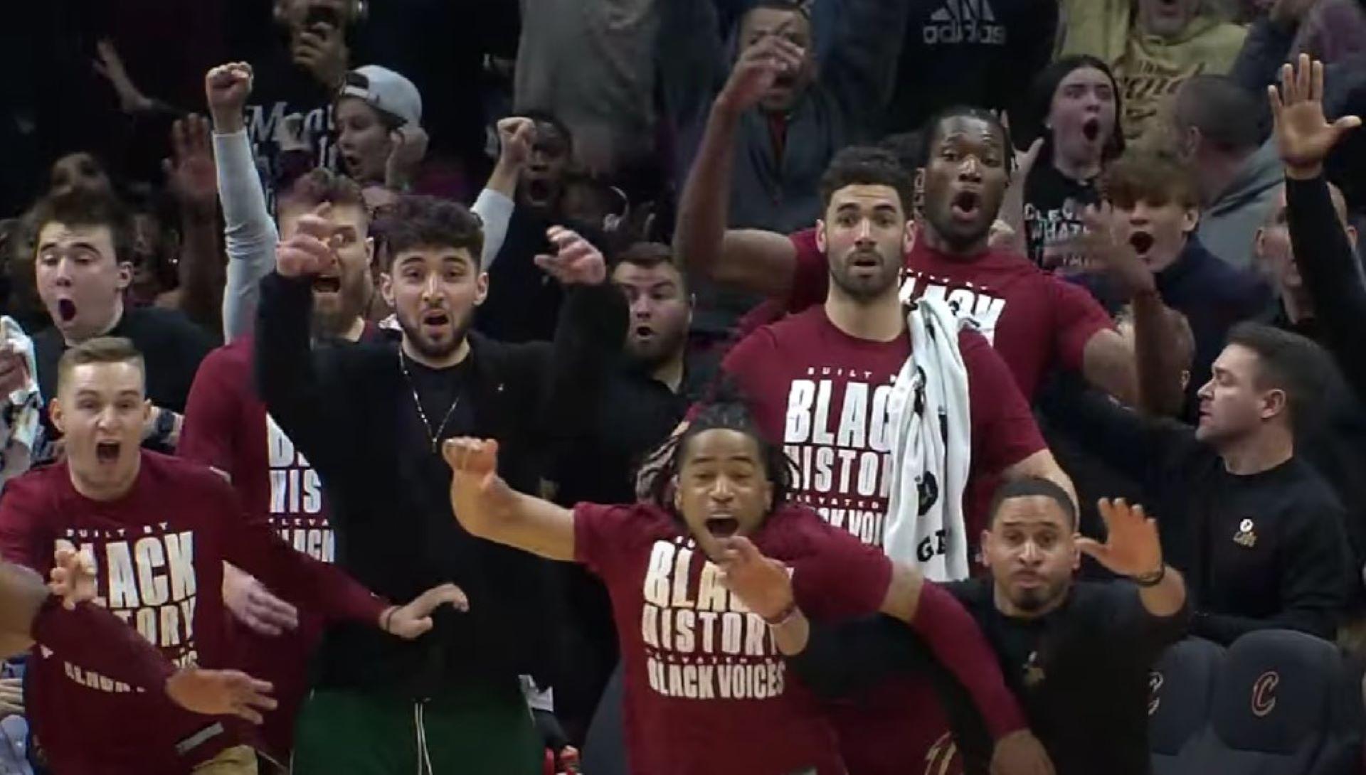 Réaction Cavaliers buzzer-beater Max Strus