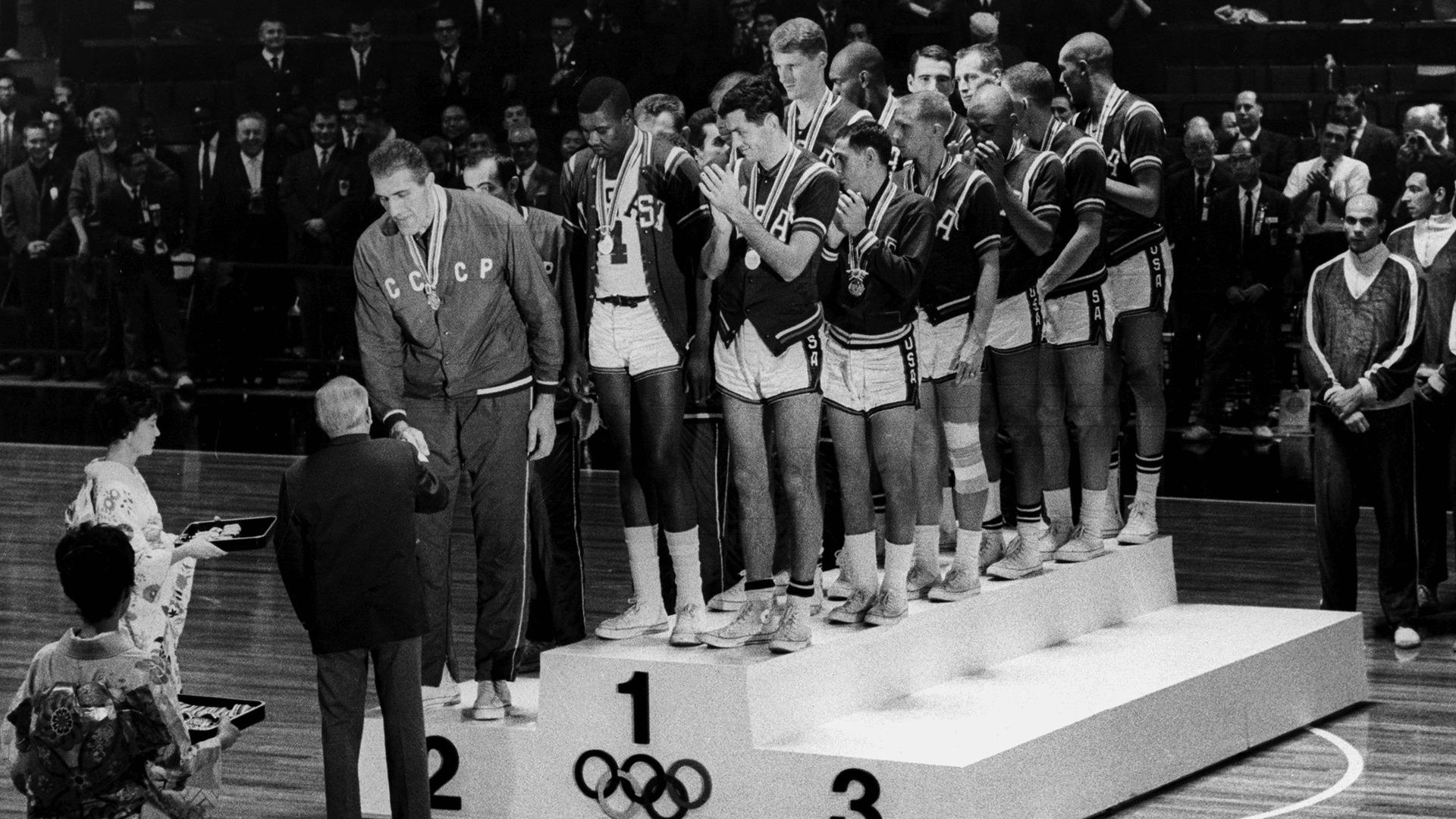 Podium du basketball aux Jeux Olympiques de Tokyo en 1964