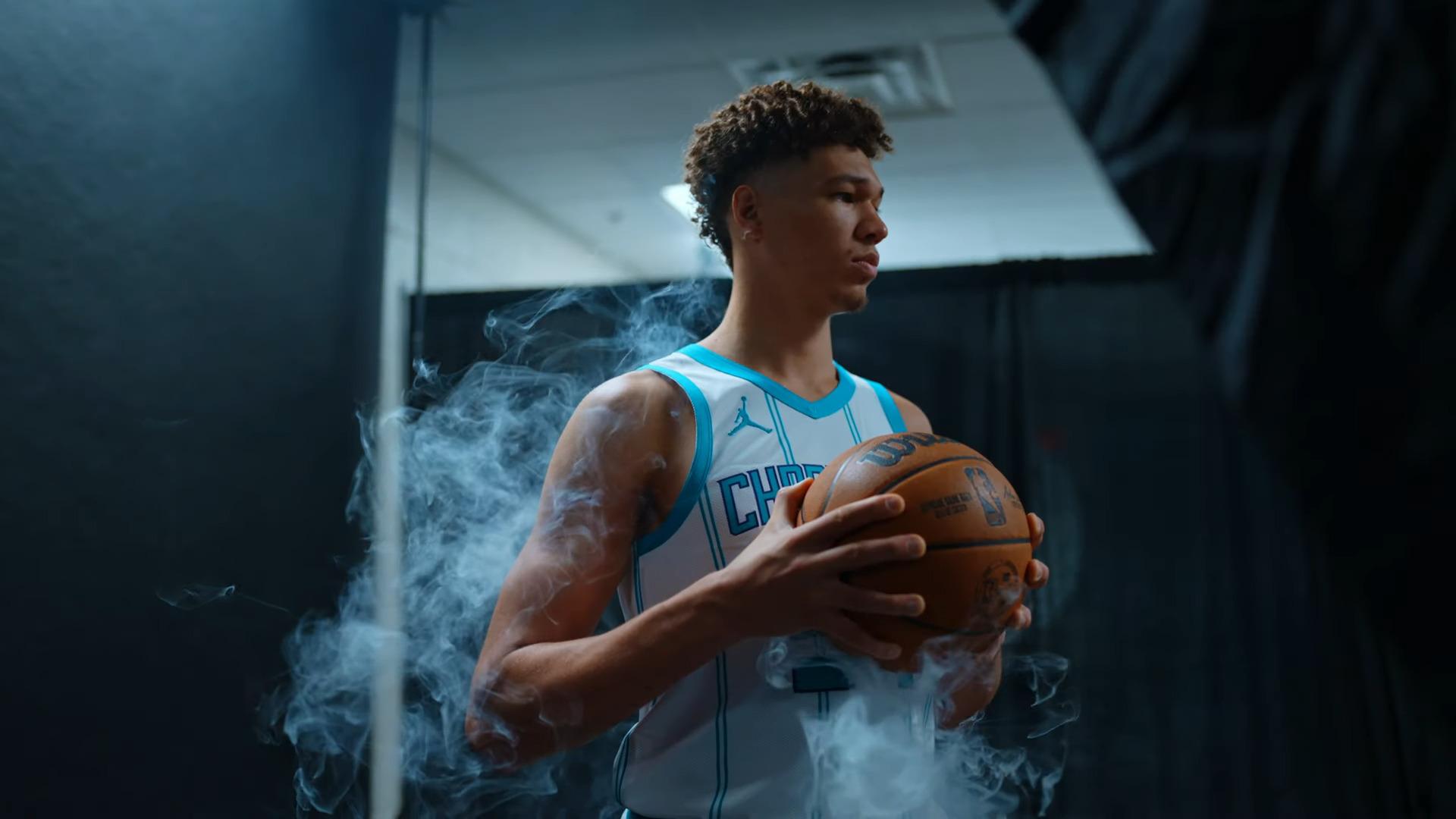 Tidjane Salaun Français Charlotte Hornets 11 octobre 2024