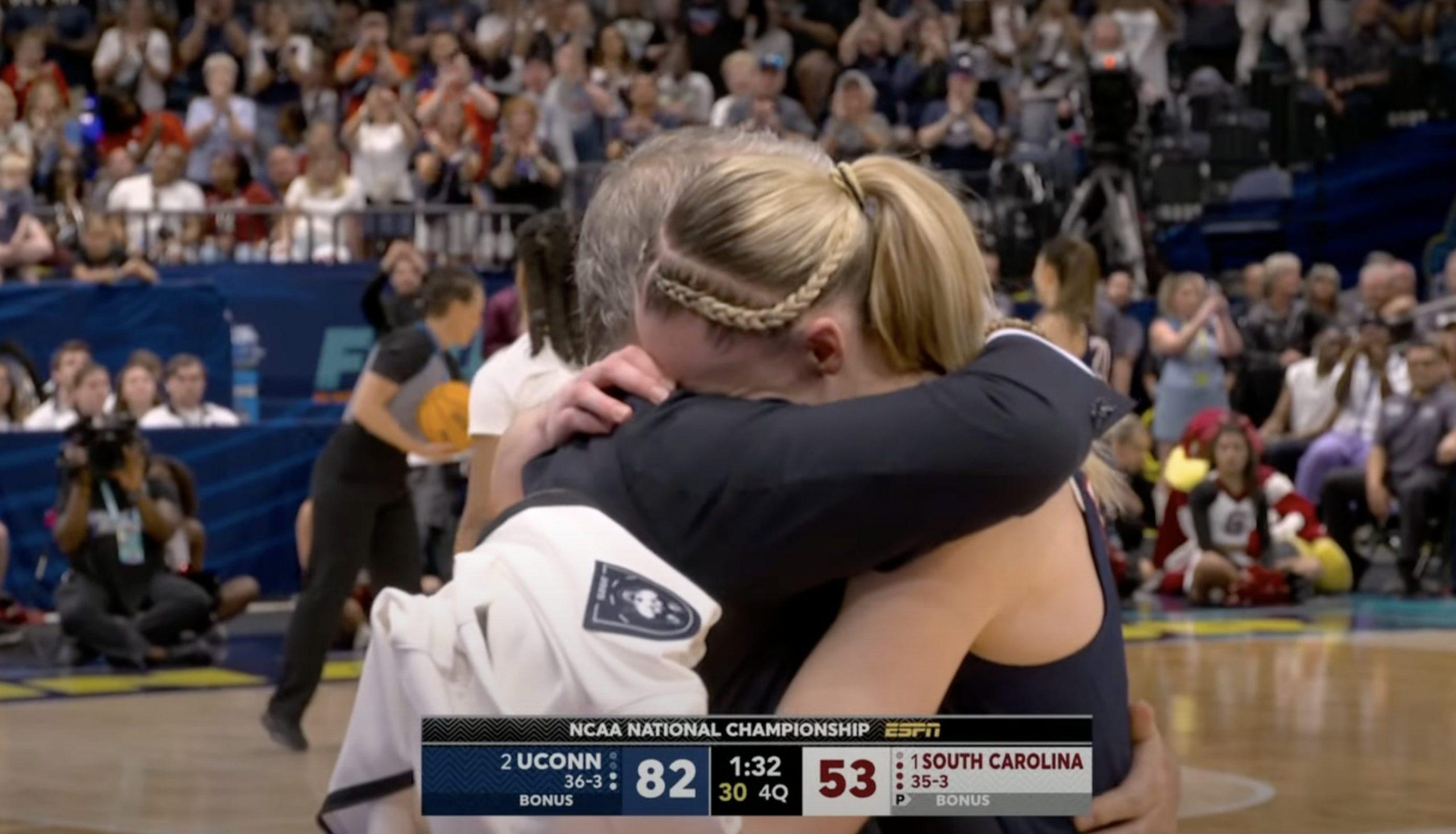 Paige Bueckers 7 avril 2025