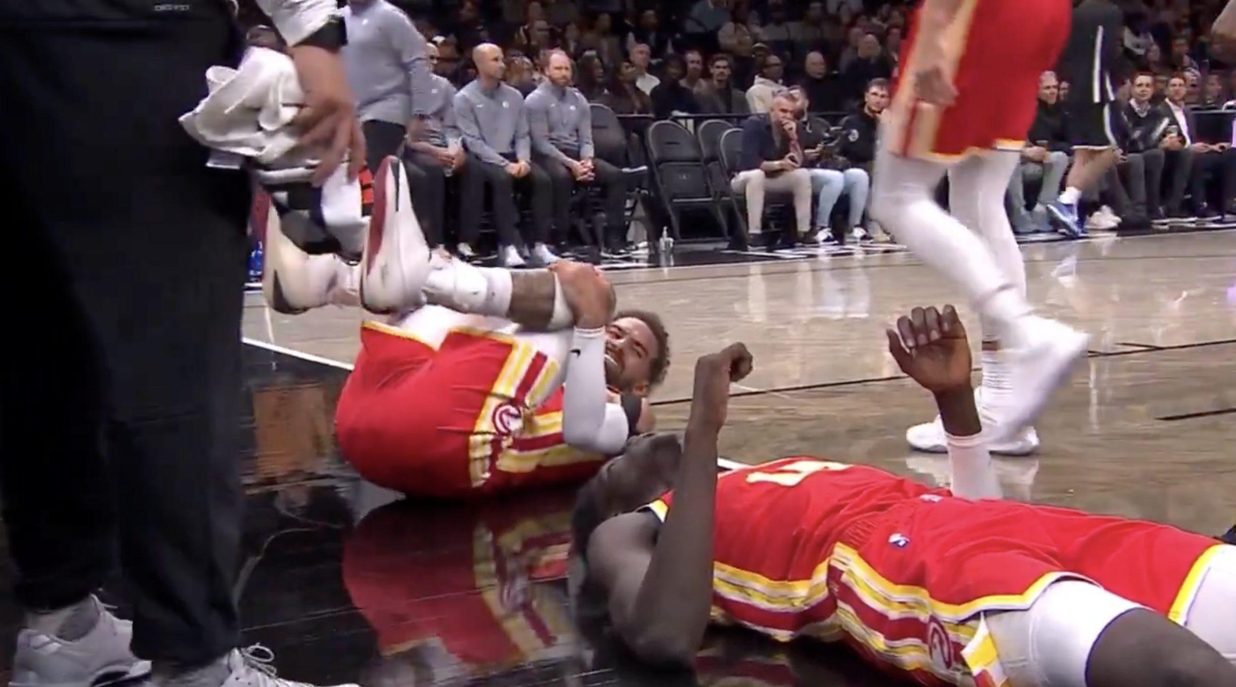 Trae Young blessure au genou