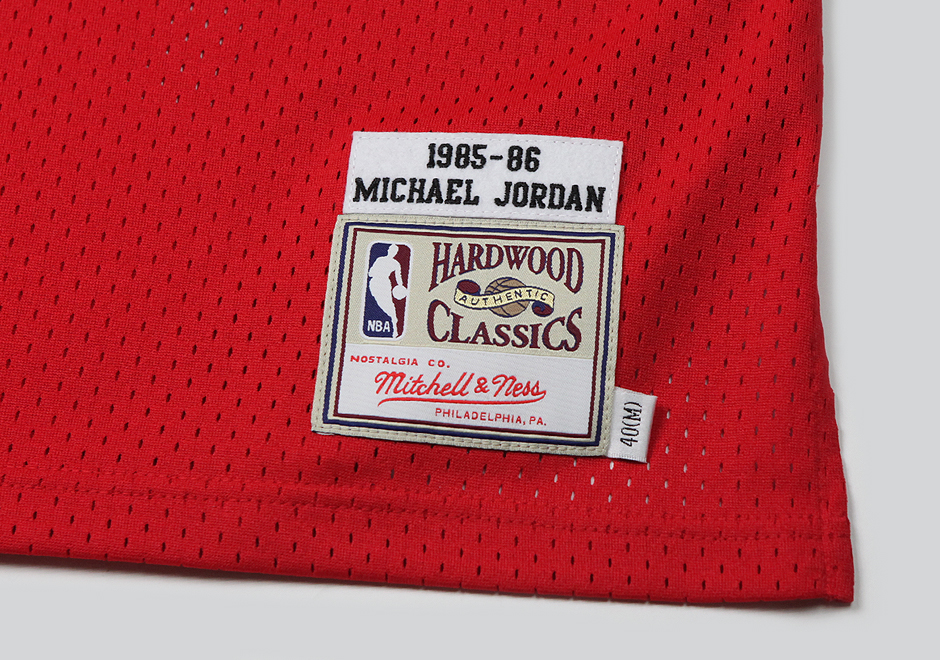 Michael Jordan jersey Mitchell & Ness